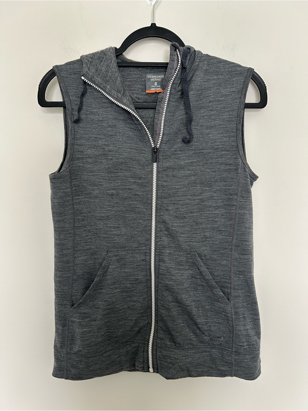 Icebreaker Merino Wool Vest Gray Size Small with‎ Pockets and Hood Full Zip